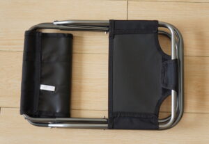 Lightweight folding chair