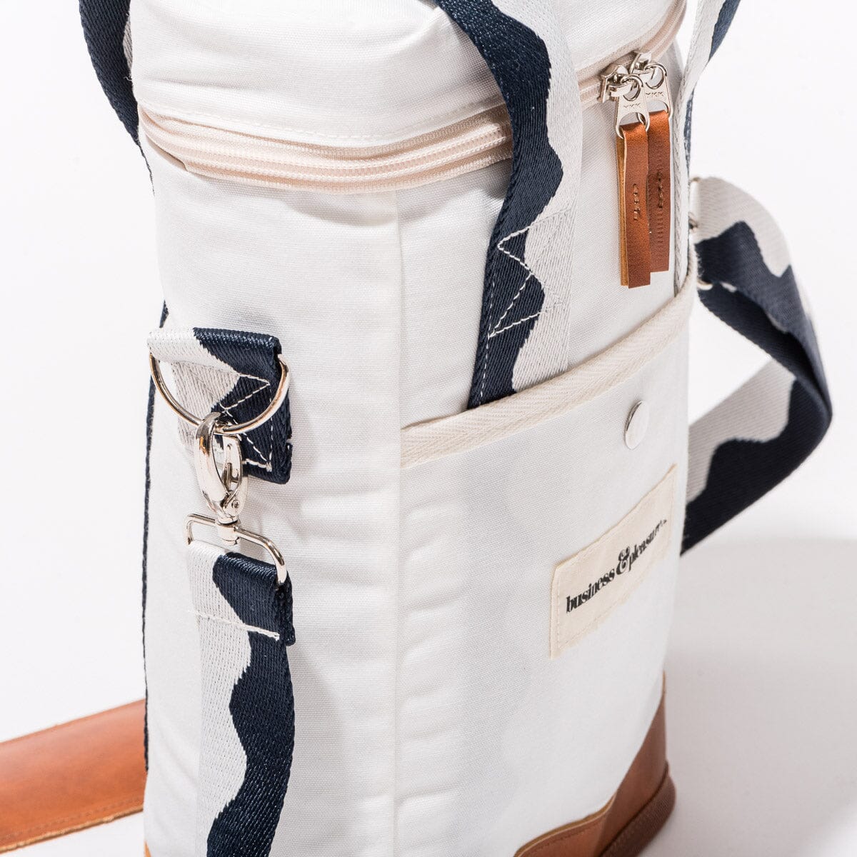 BPA-WCB-RIV-WHT-WINE-COOLER-TOTE-BAG-RIVIE-WHITE-WEB-2_25ef79fb-74de-46f2-b6ba-db5953c1bdb1
